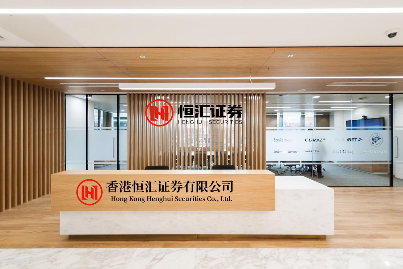 严管配资平台 老王持股：我三年从亏损90%到稳赚460万，核心是死磕掌握了8种关键均线形态，通过均线分析把握买卖点和趋势，大幅提升了投资决策的准确性。具体来说，这8种均线形态分别是：1. 五日线不跌破一看多：...